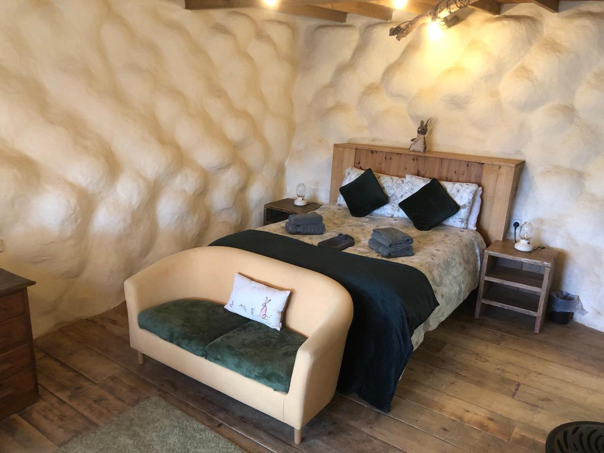 Rabbits 1Or 2 Bedroom Hobbit Style Hillset Earthen Dartmoor Eco Home South Brent Extérieur photo